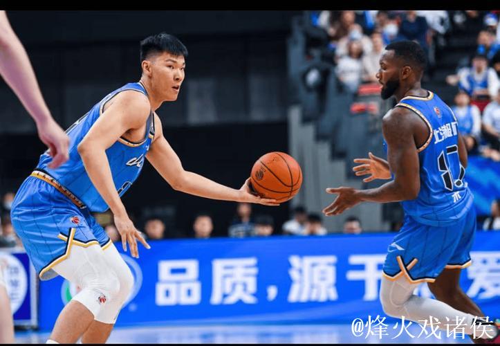 拿600万,被DNP三节!垃圾时间怒刷4分,球迷:赢27分你正负值-5 拿600万,被DNP三节!垃圾时间怒刷4分,球迷:赢27分你正负值-5