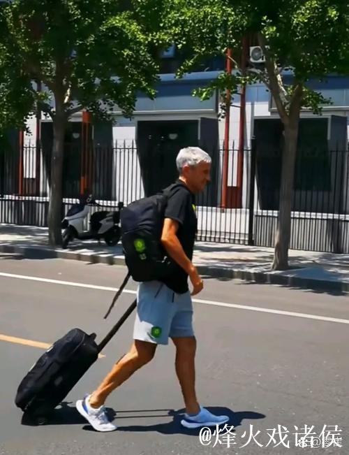 世界冠军又输了,到底是谁不行? 世界冠军又输了,到底是谁不行?